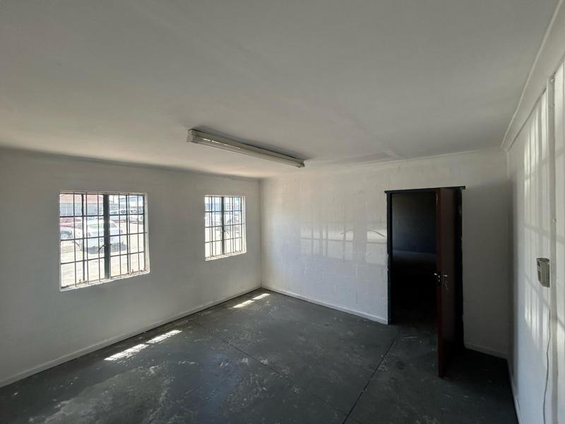 To Let commercial Property for Rent in Elsies River Industrial Western Cape